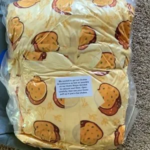 Garlic Bread Oodie Material Oodie Shirts Garlic Bread Oodie The